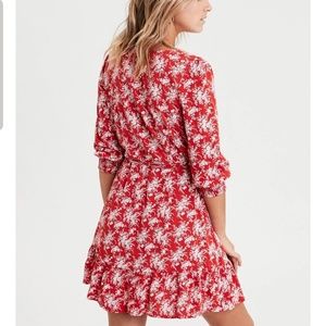 AMERICAN EAGLE FLORAL WRAP DRESS